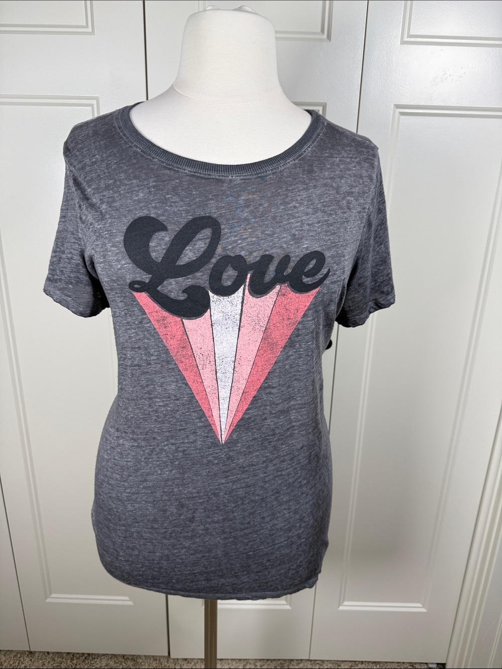 torrid Charcoal Gray 'Love' Graphic Tee with Pink Accent Rays Size 2X